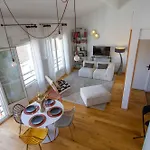 Appartamento T2 Duplex Chartrons Avec Parking