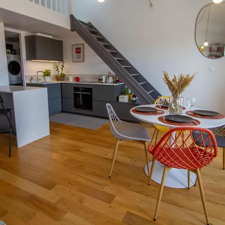 T2 Duplex Chartrons Avec Parking Bordeaux