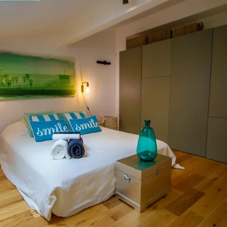 T2 Duplex Chartrons Avec Parking