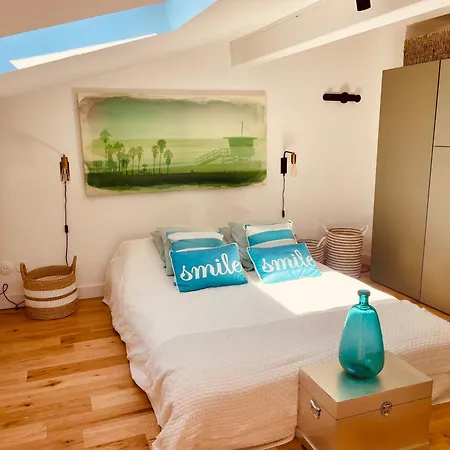 아파트 T2 Duplex Chartrons Avec Parking 보르도