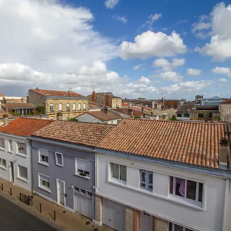 T2 Duplex Chartrons Avec Parking דירה בורדו