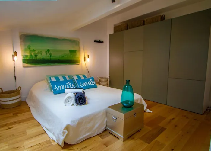 T2 Duplex Chartrons Avec Parking